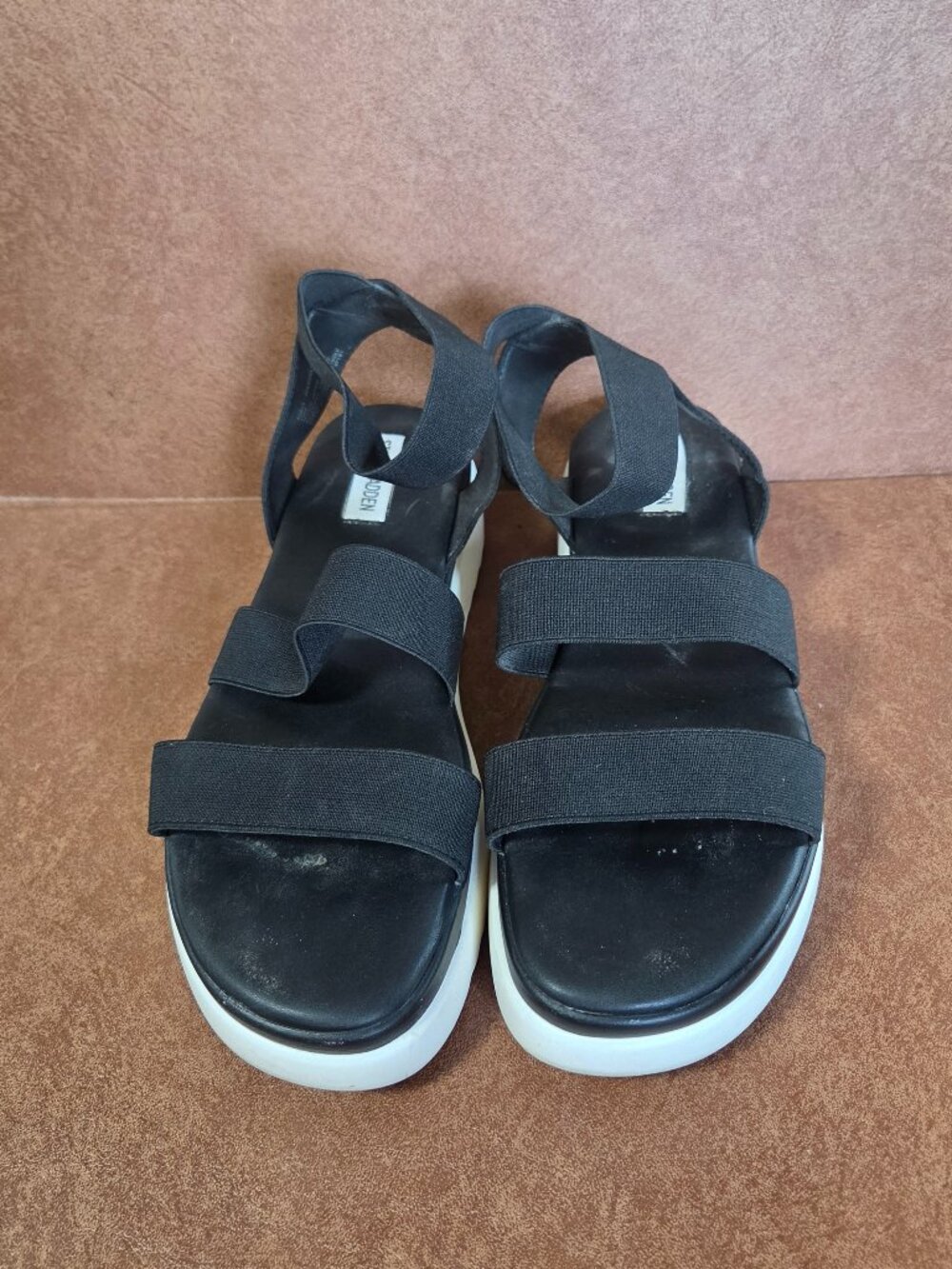 Steve Madden Adele Women's Strappy Sandal Black w/ white sole Size 10M